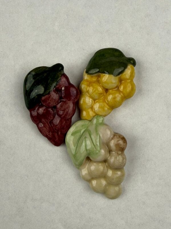 მაგნიტი, ყურძენი - "ცა • Sky"