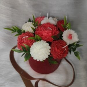 წითელი და თეთრი შერეული თაიგული - "Soul Flame • ხელნაკეთი არომატული სანთლები"