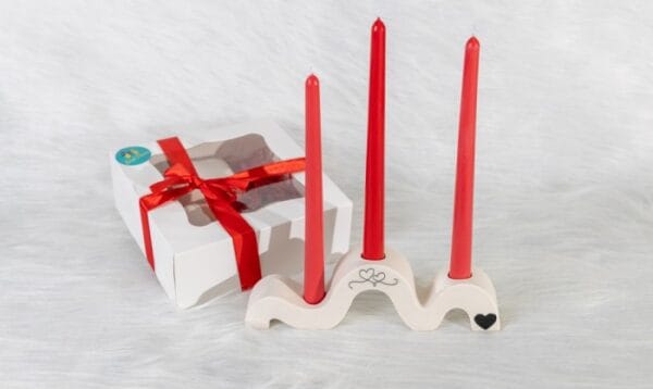 სასანთლე და 3 სანთელი - "Soul Flame • ხელნაკეთი არომატული სანთლები"