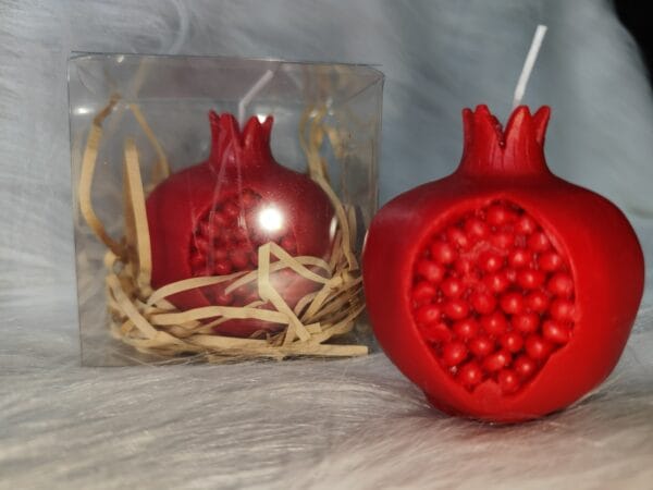 სანთელი, ბროწეული - "Soul Flame • ხელნაკეთი არომატული სანთლები"