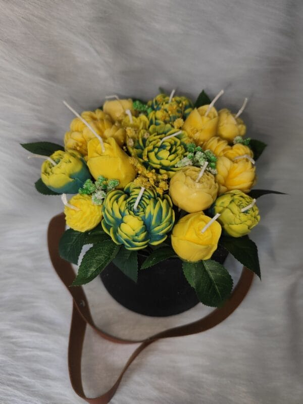 ყვითელი თაიგული - "Soul Flame • ხელნაკეთი არომატული სანთლები"