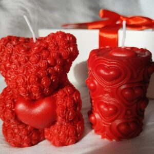 წითელი დათუნია და გულები - "Soul Flame • ხელნაკეთი არომატული სანთლები"