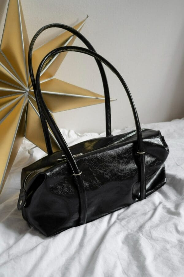 ჩანთა "Aura", შავი - "ანიმა • Anima"