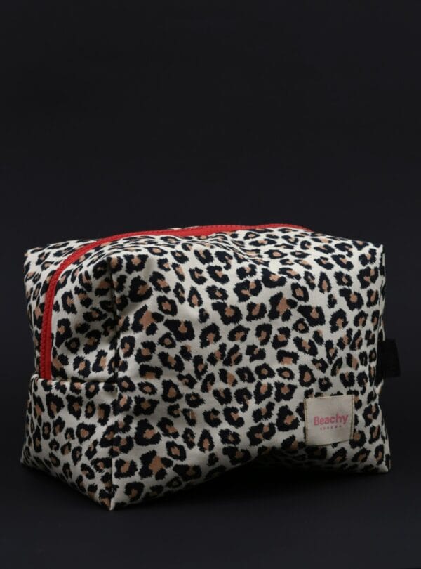 კოსმეტიკის ჩანთა ლეოპარდის პრინტით, დიდი - "Beachy • ბიჩი"