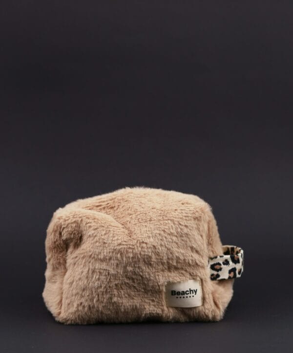 კოსმეტიკის ჩანთა, ბეწვის, პატარა - "Beachy • ბიჩი"