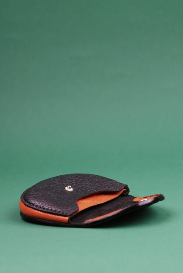 სახურდე სტაფილოსფერი დეტალებით - "ნემსი • Nemsi"