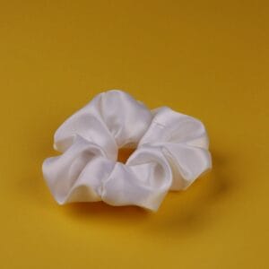 თმის ლურჯი, წითელი – “Manika • მანიკა”