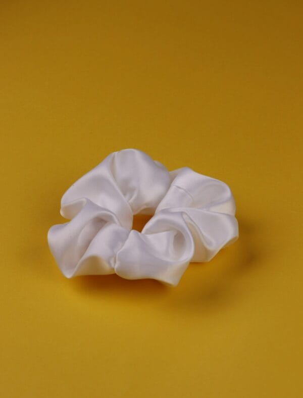 თმის საჭერი, თეთრი – “Manika • მანიკა”