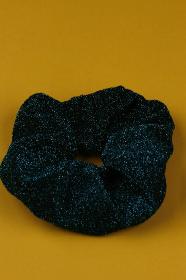 თმის საჭერი, ლურჯი – “Manika • მანიკა”