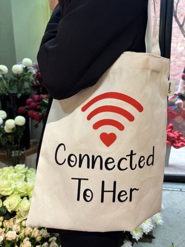 ნაჭრის ჩანთა, "connected to her" - "კარაველა • Karavela"