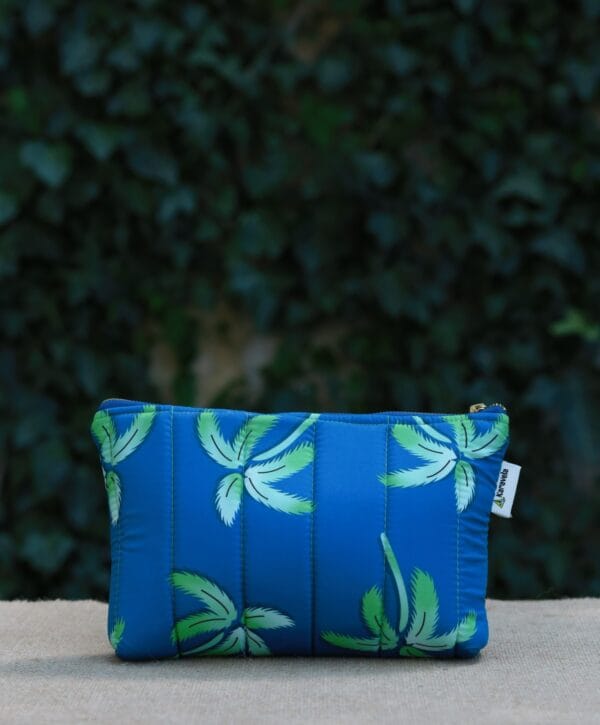 კოსმეტიკის ჩანთა - "კარაველა • Karavela"