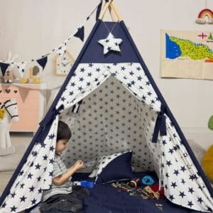 კარავი ვარსკვლავებით - "კარაველა • Karavela"